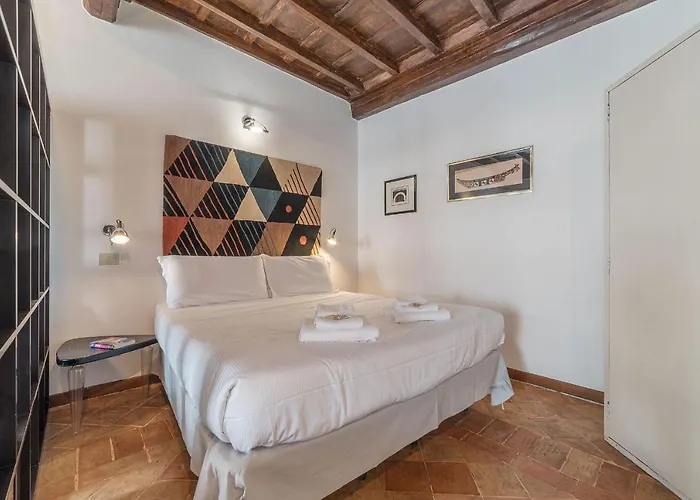 Apartamento Black White - Fromhometorome *