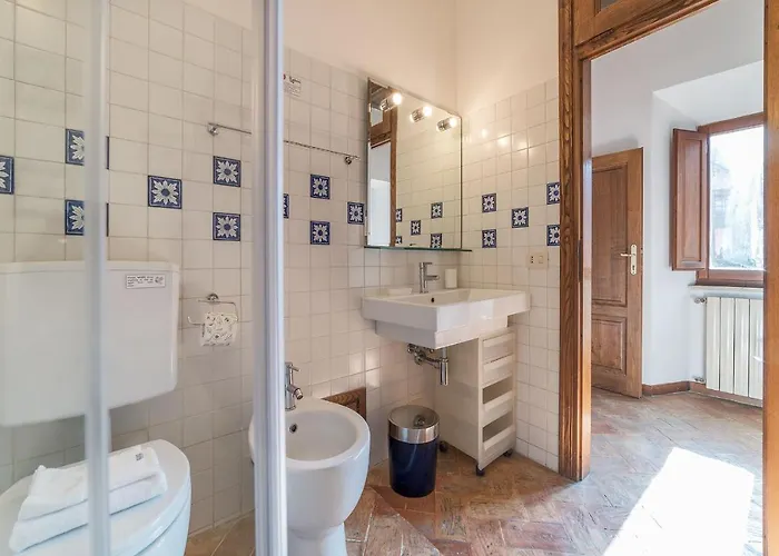 Apartamento Black White - Fromhometorome Roma